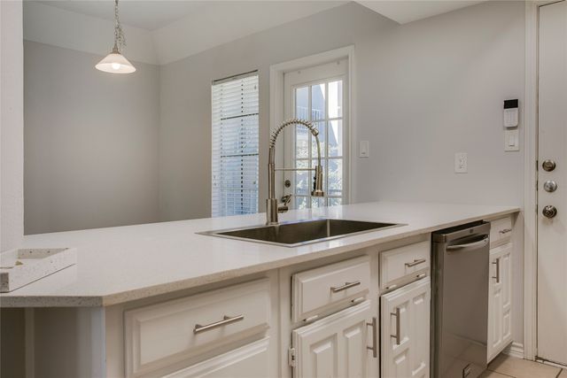 3105 San Jacinto Street 217, Dallas, TX 75204