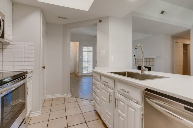 3105 San Jacinto Street 217, Dallas, TX 75204