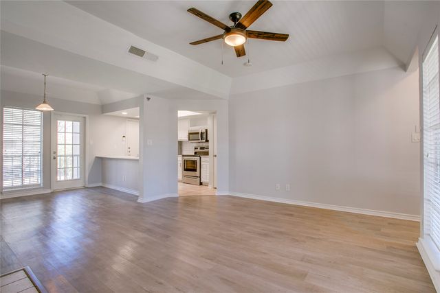 3105 San Jacinto Street 217, Dallas, TX 75204