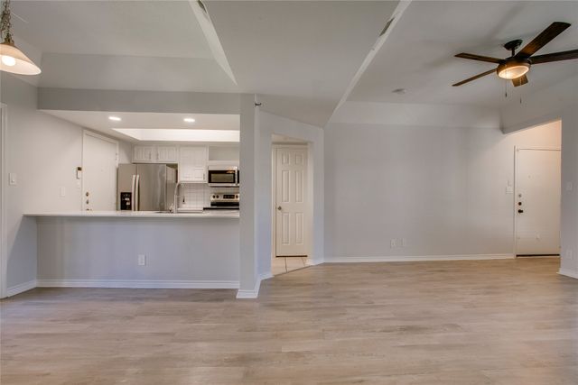 3105 San Jacinto Street 217, Dallas, TX 75204