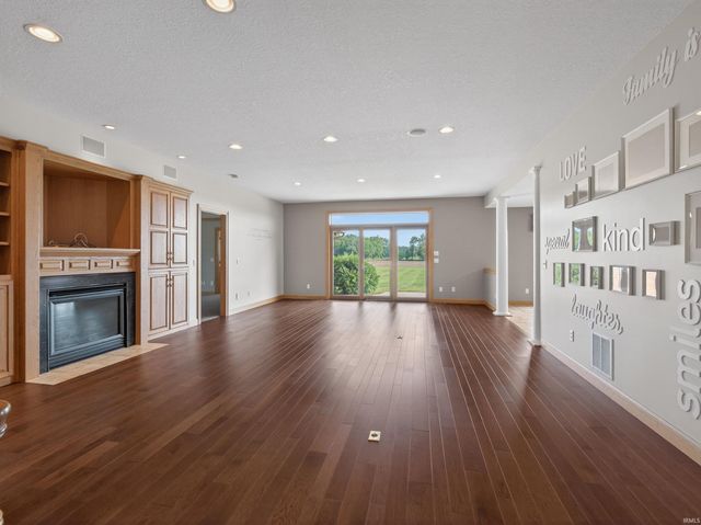 1549 E 200 N, Decatur, IN 46733