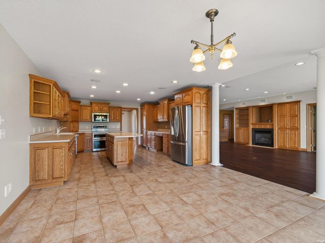 1549 E 200 N, Decatur, IN 46733
