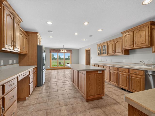 1549 E 200 N, Decatur, IN 46733