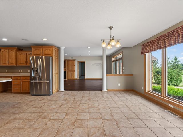 1549 E 200 N, Decatur, IN 46733