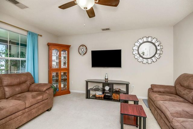 2305 NE 68th Street, Gladstone, MO 64118