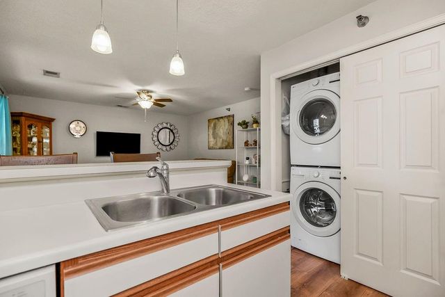 2305 NE 68th Street, Gladstone, MO 64118
