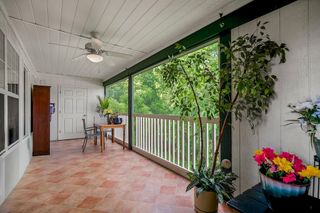 2305 NE 68th Street, Gladstone, MO 64118