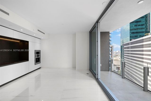 300 Biscayne Blvd Way 1708, Miami, FL 33131
