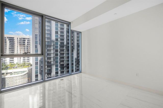 300 Biscayne Blvd Way 1708, Miami, FL 33131
