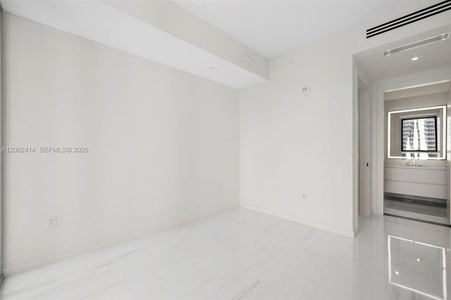 300 Biscayne Blvd Way 1708, Miami, FL 33131