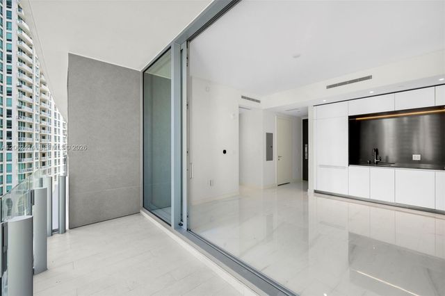 300 Biscayne Blvd Way 1708, Miami, FL 33131