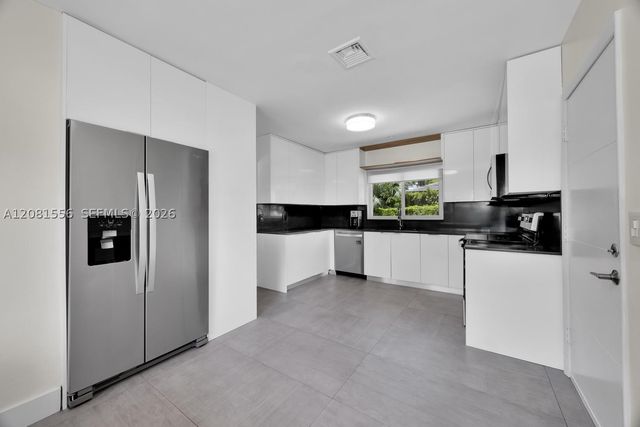 6610 Santona St, Coral Gables, FL 33146