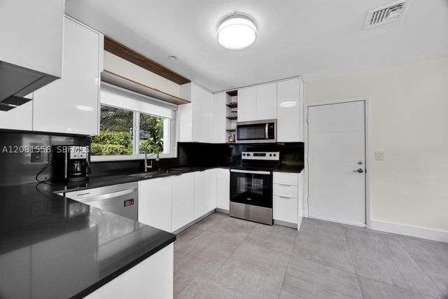 6610 Santona St, Coral Gables, FL 33146