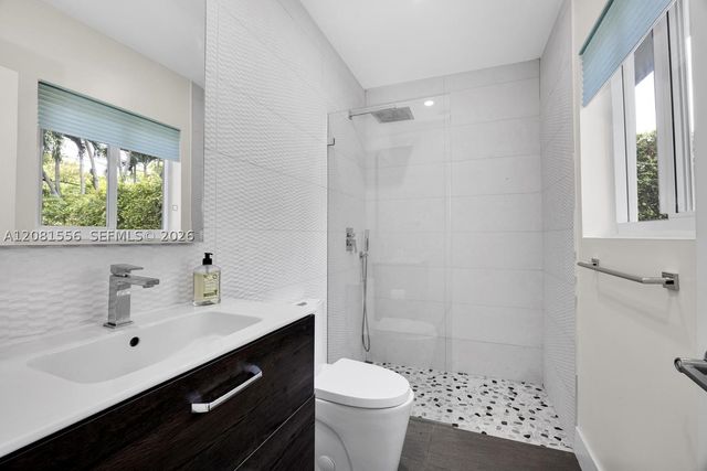 6610 Santona St, Coral Gables, FL 33146