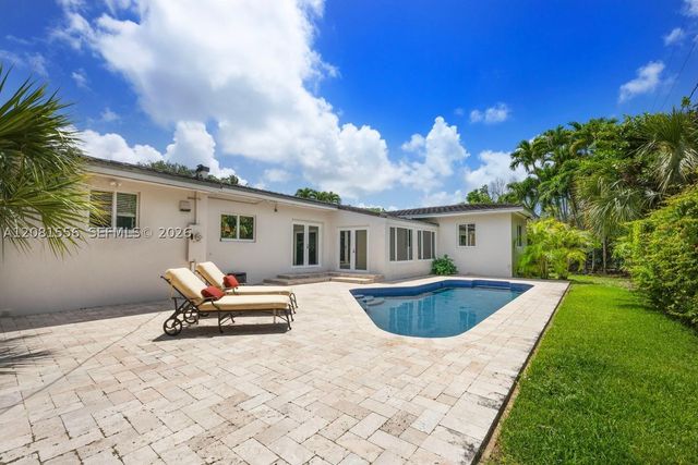 6610 Santona St, Coral Gables, FL 33146