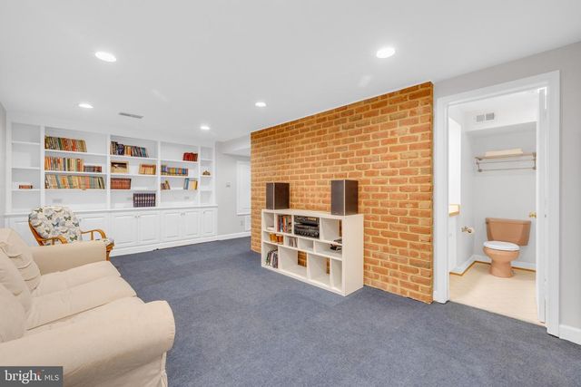 8729 GREEN RD, Warrenton, VA 20187