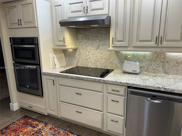 6039 Collins Ave 1431, Miami Beach, FL 33140