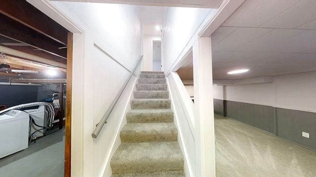 8 Reardon Rd, Hudson, MA 01749