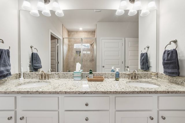 141 Lightning Bug Lane, Freeport, FL 32439