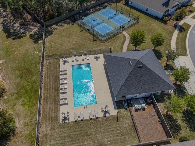 141 Lightning Bug Lane, Freeport, FL 32439