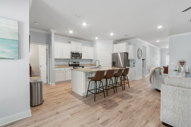 141 Lightning Bug Lane, Freeport, FL 32439