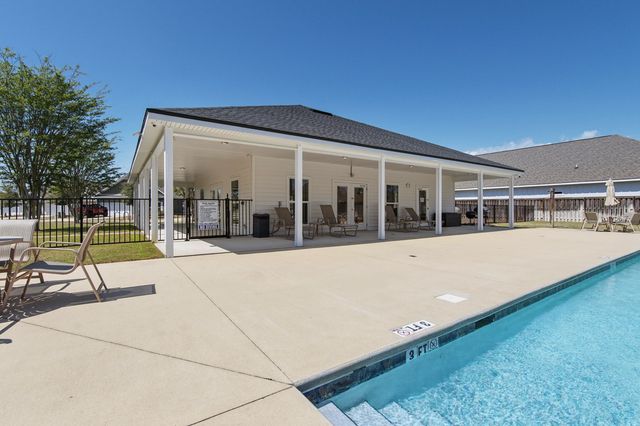 141 Lightning Bug Lane, Freeport, FL 32439