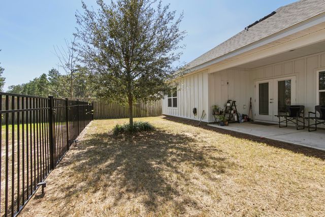 141 Lightning Bug Lane, Freeport, FL 32439