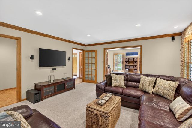 305 COTTONWOOD DR, Langhorne, PA 19047