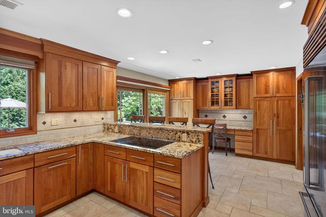 305 COTTONWOOD DR, Langhorne, PA 19047