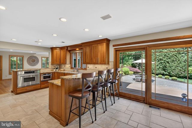 305 COTTONWOOD DR, Langhorne, PA 19047