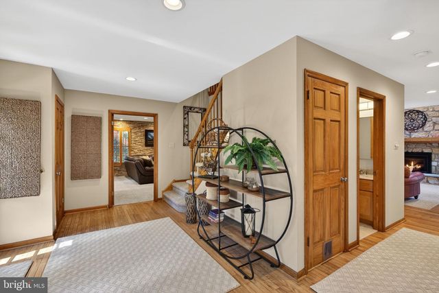 305 COTTONWOOD DR, Langhorne, PA 19047