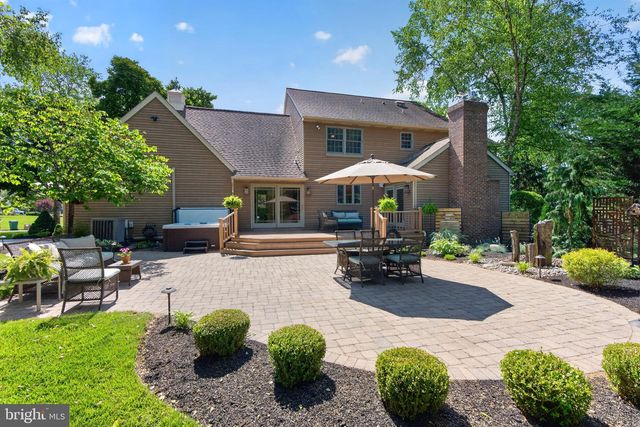 305 COTTONWOOD DR, Langhorne, PA 19047