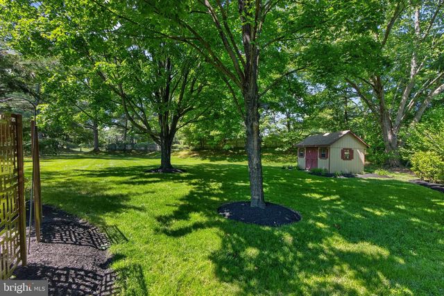 305 COTTONWOOD DR, Langhorne, PA 19047