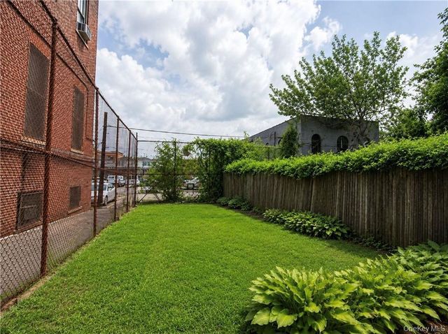 123 Milford Street, Brooklyn, NY 11208