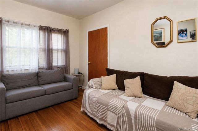 123 Milford Street, Brooklyn, NY 11208