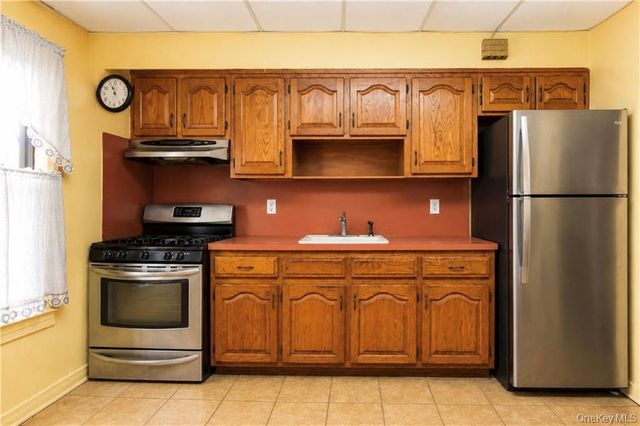 123 Milford Street, Brooklyn, NY 11208