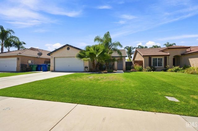 307 Fern Meadow Drive, Bakersfield, CA 93308