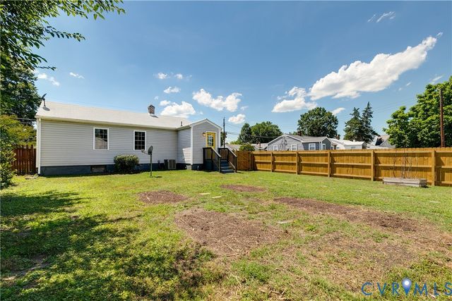 5325 Bloomingdale Ave, Henrico, VA 23228