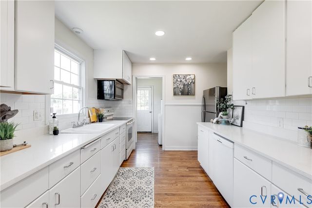 5325 Bloomingdale Ave, Henrico, VA 23228