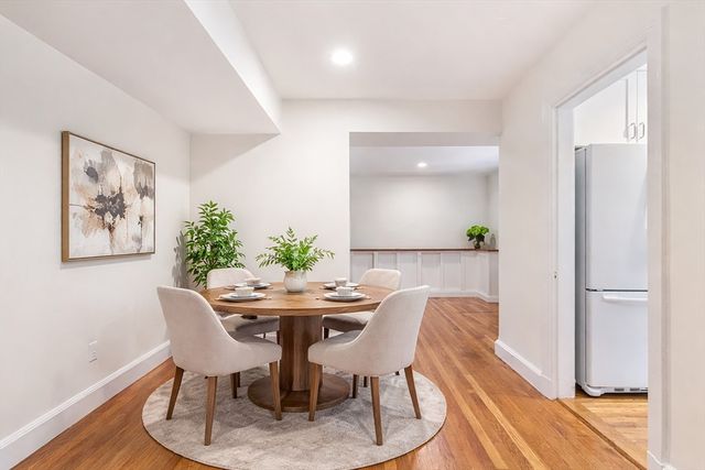 549 Centre St 2, Newton, MA 02458