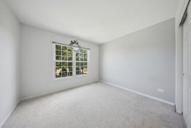 608 Lindsay Circle, North Aurora, IL 60542