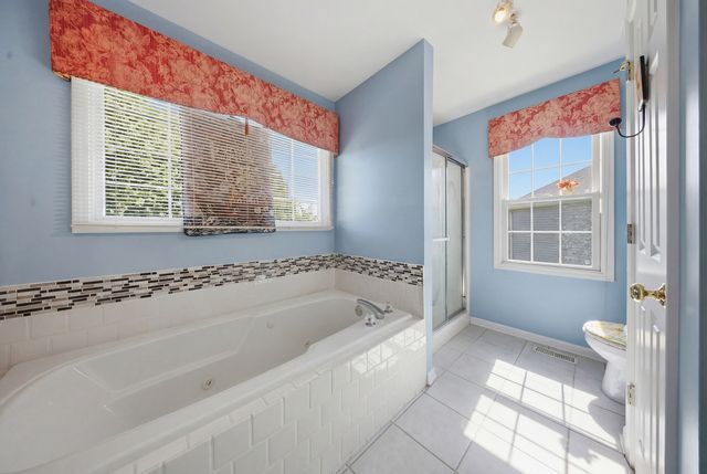 608 Lindsay Circle, North Aurora, IL 60542