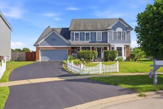 608 Lindsay Circle, North Aurora, IL 60542