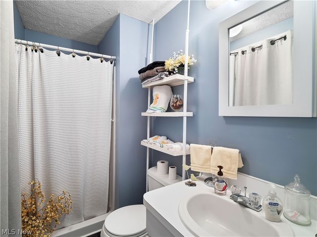 7120 Firestone Road, Spencer, OH 44275