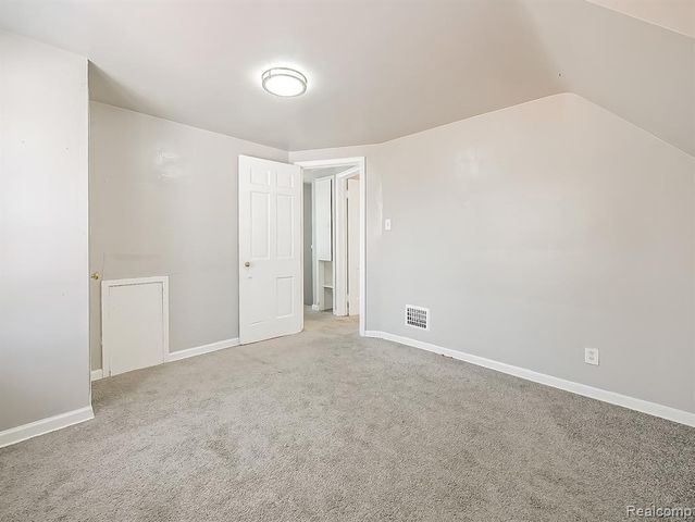 9744 Lakepointe Street, Detroit, MI 48224