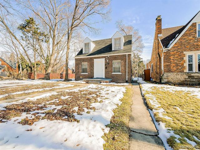 9744 Lakepointe Street, Detroit, MI 48224