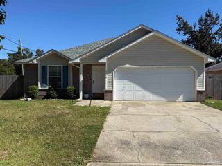 2414 Redoubt Ave, Pensacola, FL 32507