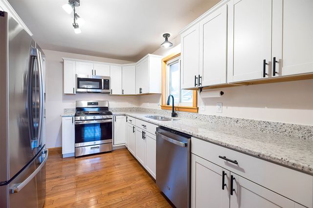 211 E 39TH Street, Erie, PA 16504