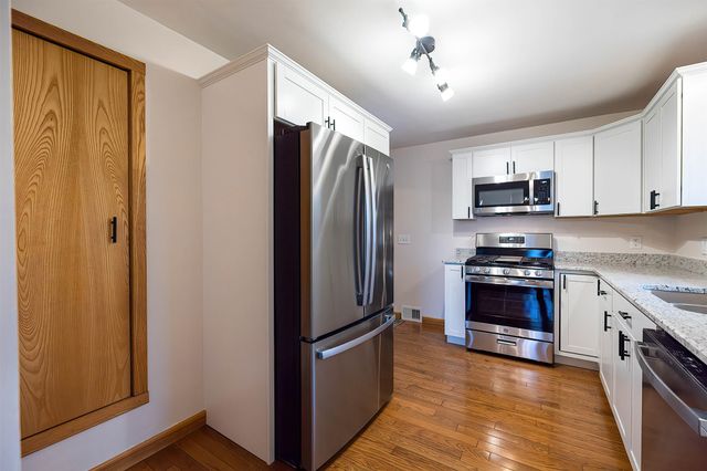 211 E 39TH Street, Erie, PA 16504