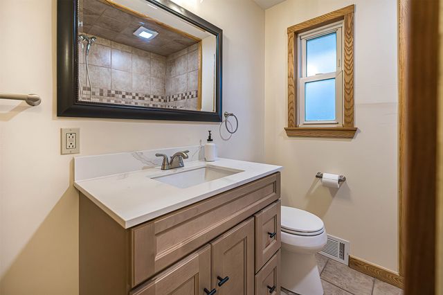 211 E 39TH Street, Erie, PA 16504